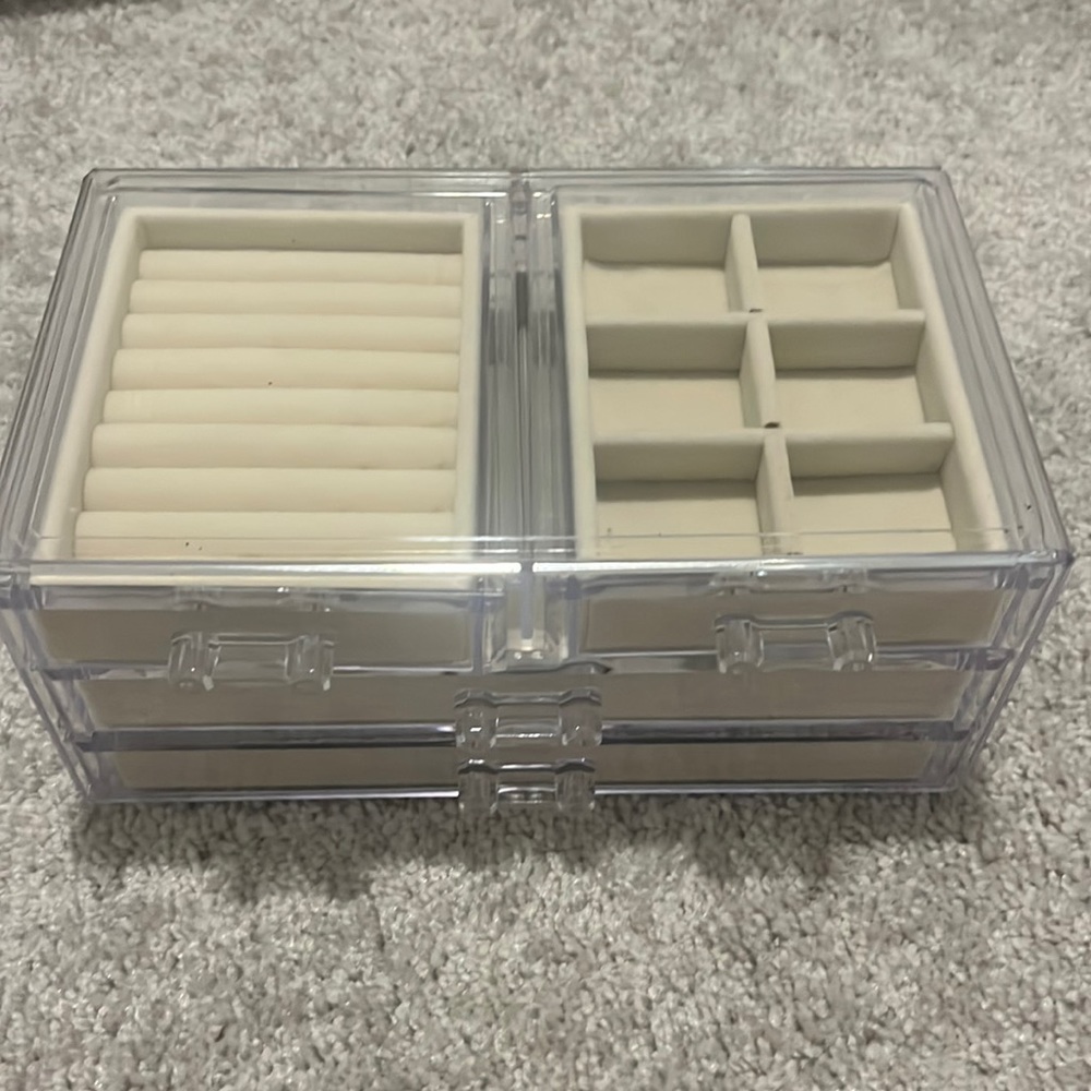 Jewelry Holder
